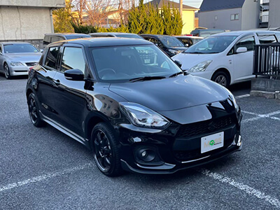 Mossガレージの中古車買取実績｜スズキ スイフト sports｜東京都大田区のお客様｜2020(令和2)年10月登録｜走行距離23,005km