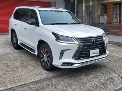 Mossガレージの中古車買取実績｜レクサス LX570｜東京都練馬区のお客様｜2021(令和3)年11月登録｜走行距離9,180km